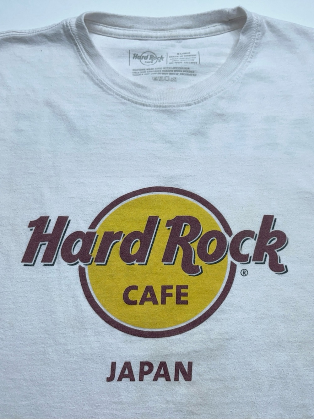Hard Rock Cafe Japan T Shirt Mens Size XL White Red Cross Unite For Japan